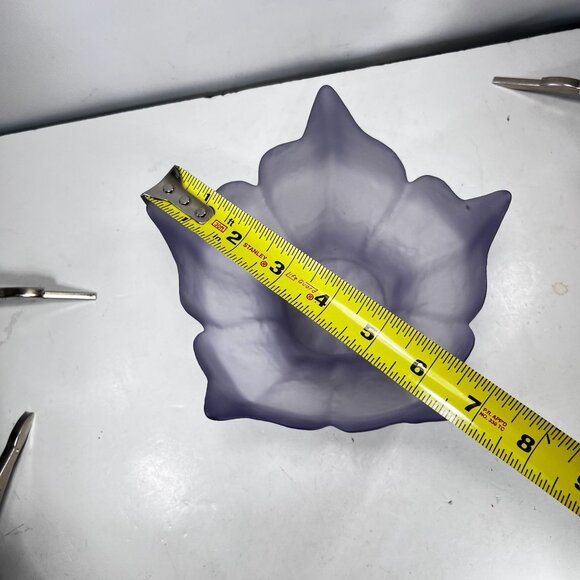 Vintage Viking Frosted Satin Purple Glass Bowl Violet Lotus Flower Petal Dish - Picture 8 of 8